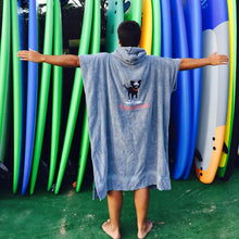 Ladda bild i galleri-visaren, Surf-poncho